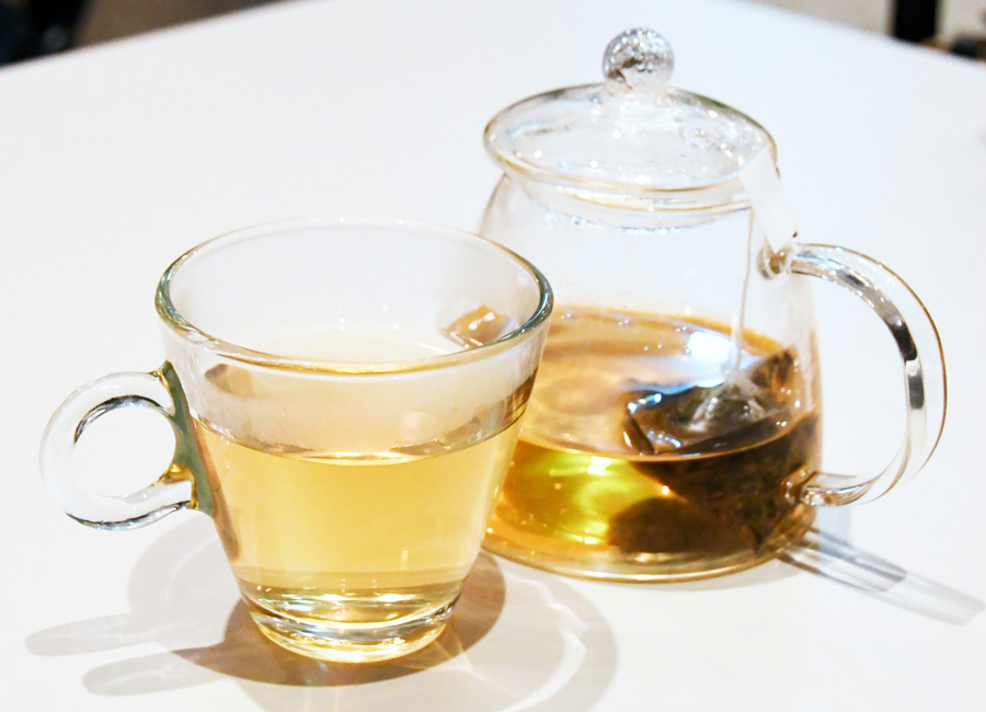 急須で飲むなた豆茶